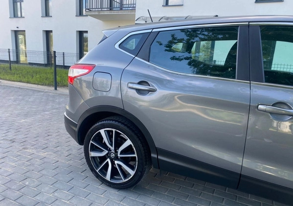 Nissan Qashqai cena 59900 przebieg: 105100, rok produkcji 2014 z Gościno małe 781